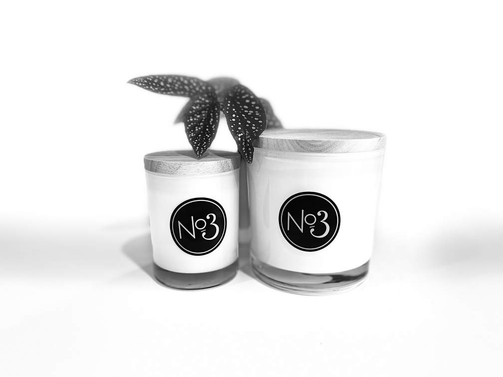 Black-and-white-candles